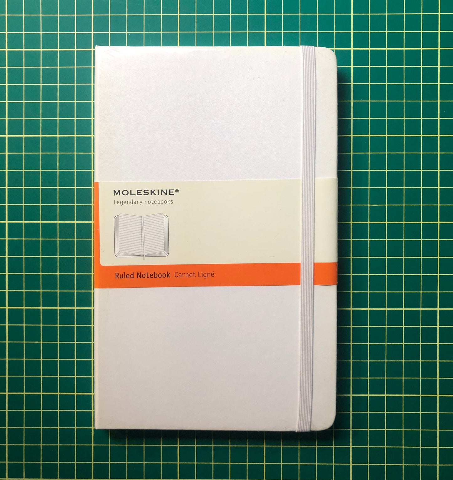 CLASSIC WHITE MOLESKINE