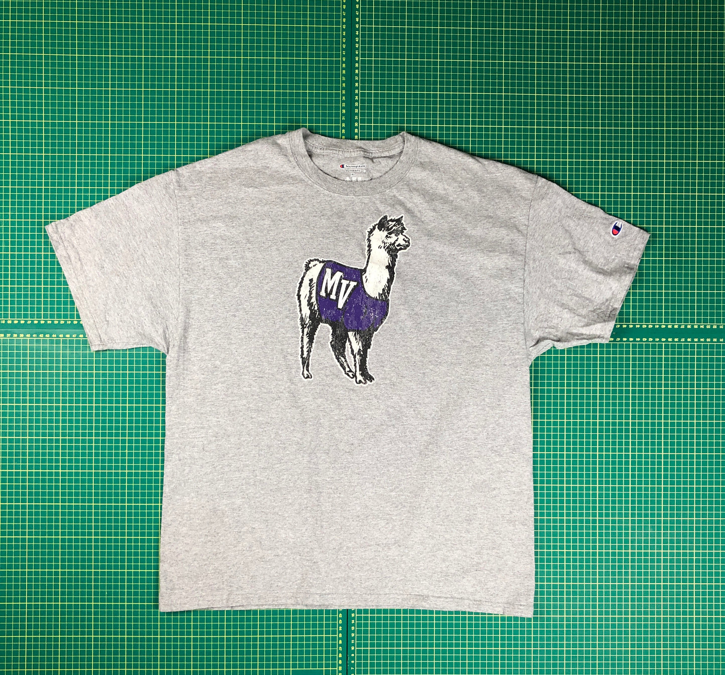 CHAMPION MV LLAMA TSHIRT -XL-