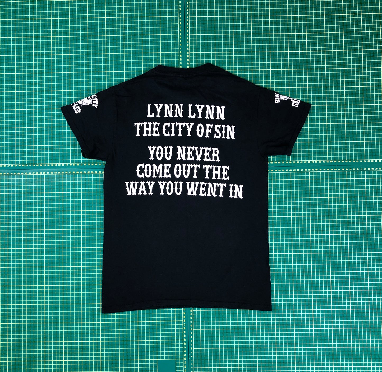 CITY OF SIN TSHIRT -S-