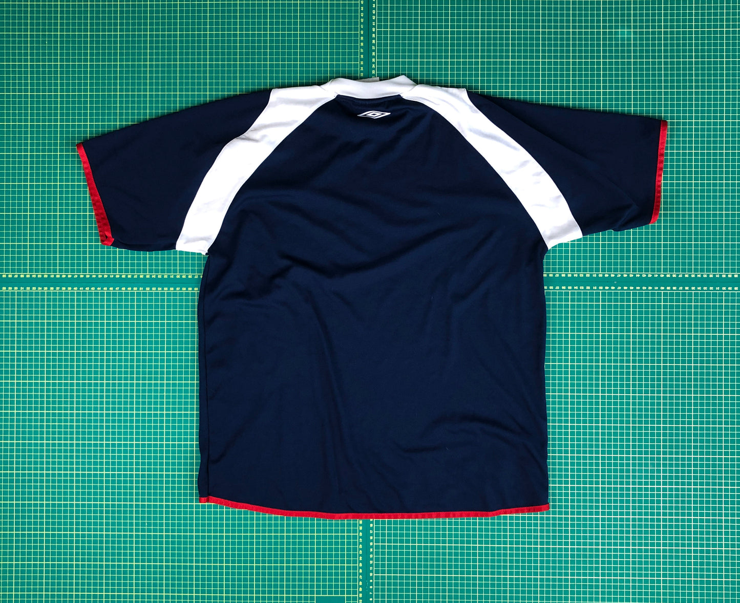 UMBRO JERSEY WITH RUBBER BADGES -XL-